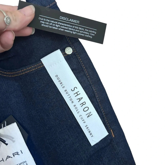 Tahari Sharon Jeans size 6/28 New with tags - Picture 4 of 13